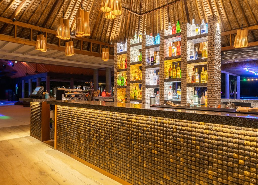 Udhares Bar at Furaveri Maldives